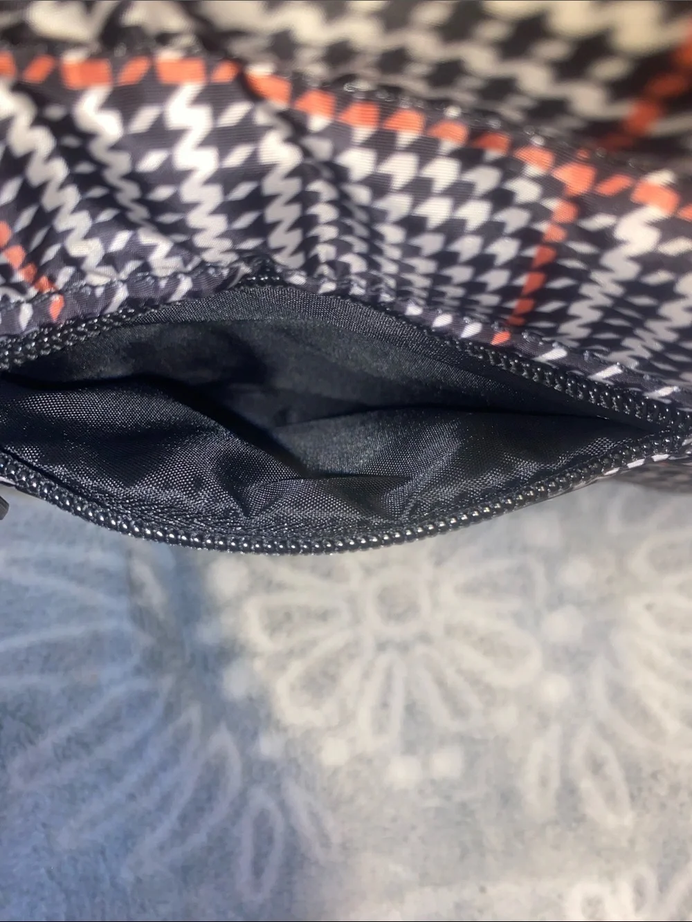 Mytagalongs Checked Pattern Men's Backpack in Brown, Black & Cream